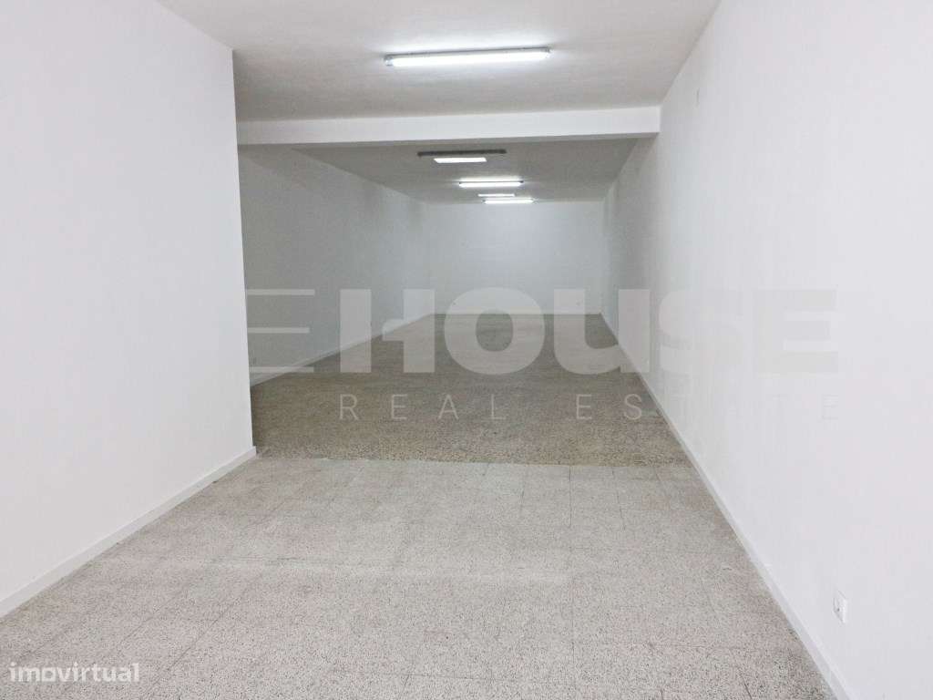 Loja (Espaço comercial) - com excelente área e com WC no centro da ... - Grande imagem: 4/7