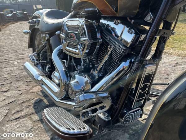 Harley-Davidson Softail - 30