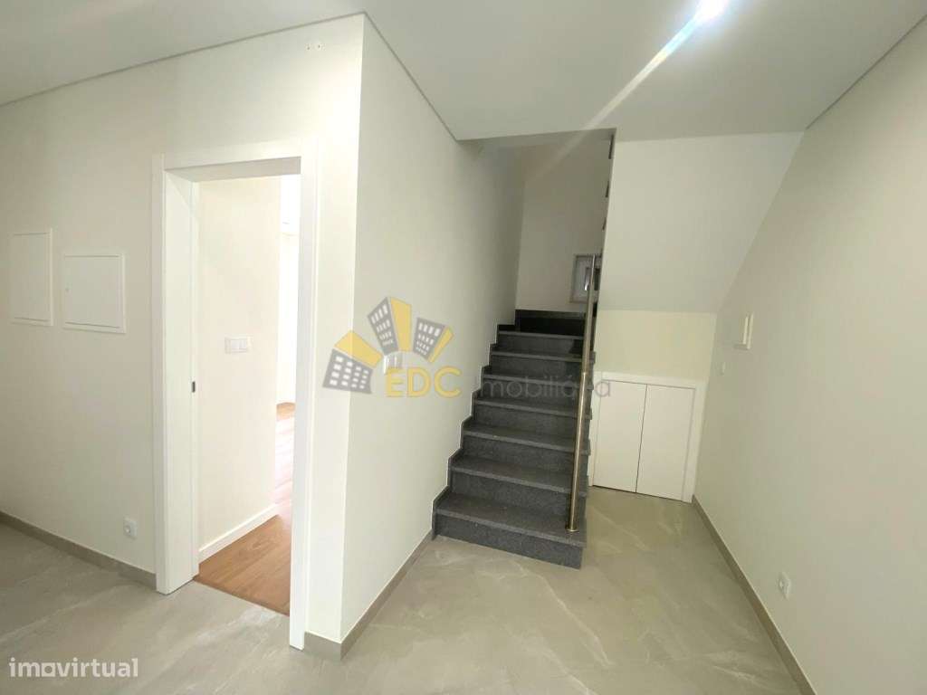 OFERTA ESCRITURA NOTARIAL| Moradia T3+1 | Construção Nova | Localiz...-15