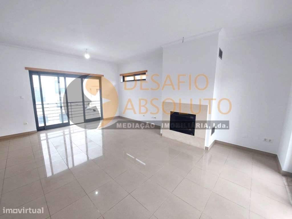Moradia Isolada T5, boas áreas. Quinta da Alembrança - Feijó-8