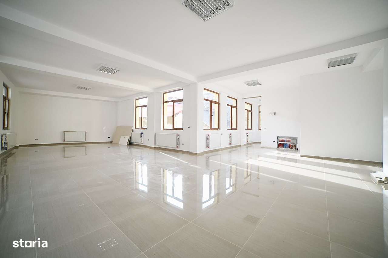 PREȚ REDUS CU 60.000 EURO - Cladire lângă Teatrul de Stat - Imagine principală: 5/10