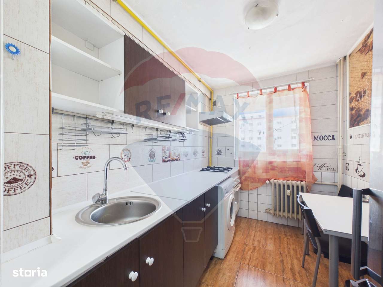 2 camere de vanzare Berceni-Piata Sudului, metrou, teava gaz centrala