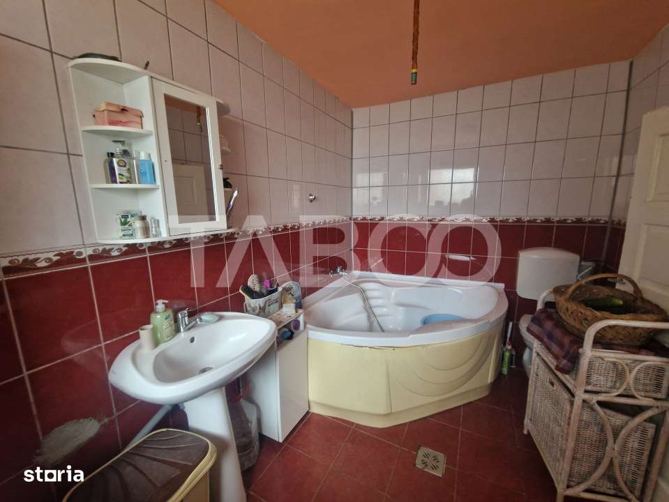 Casa individuala 3 camere cu teren de 446 mp Rasinari Sibiu-8