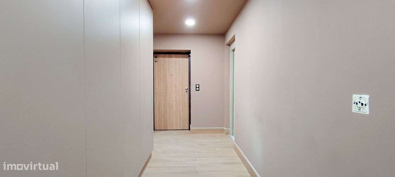 T2 c/ Arrumo de 94m² + Garagem | Última Fração | Potencial Bi-Familiar-15