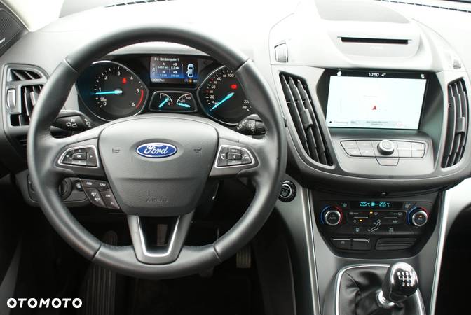 Ford Kuga - 9