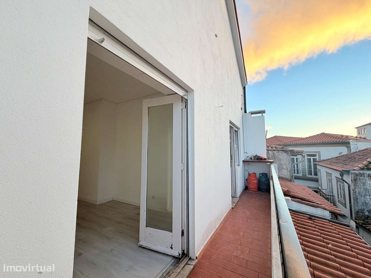 Apartamento T3 Venda em Viana do Castelo (Santa Maria Maior e Monserra-16