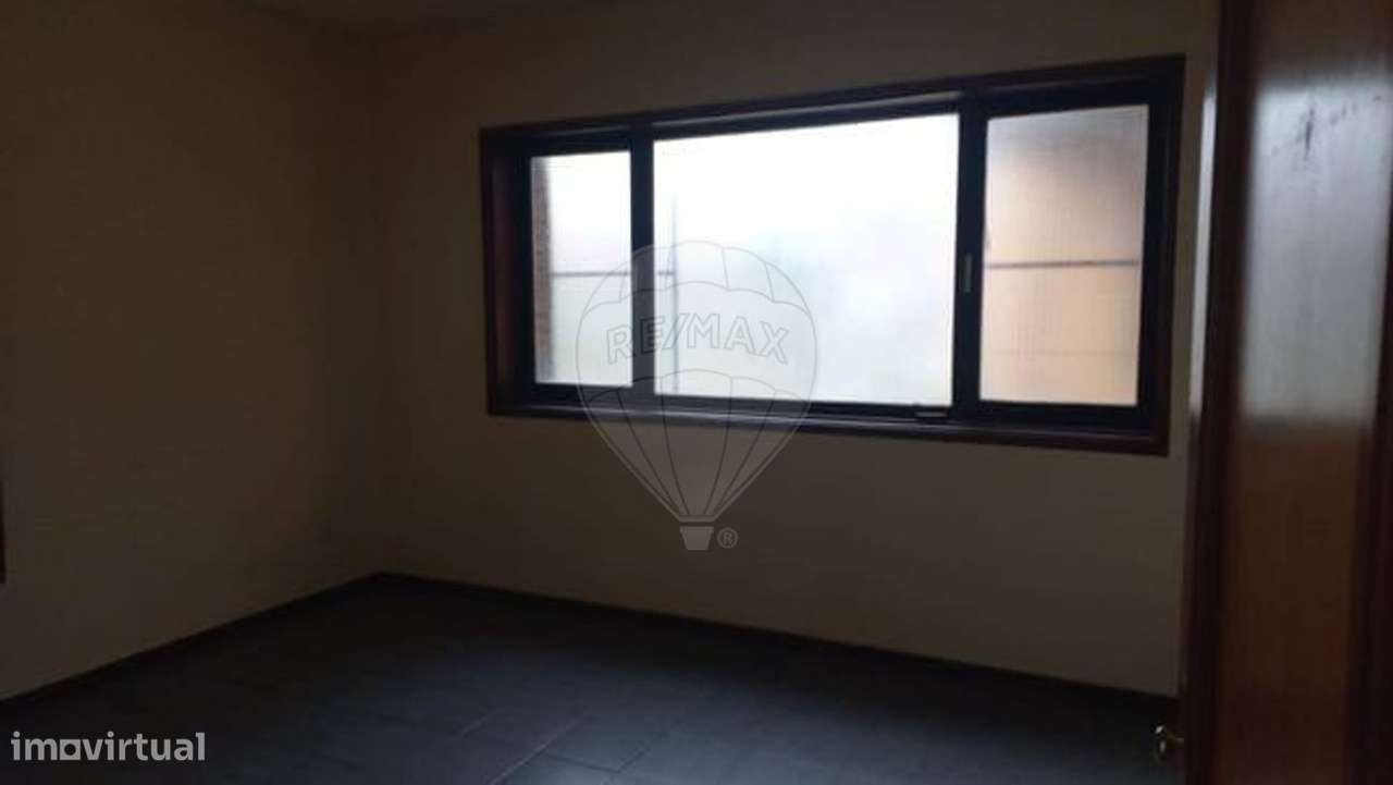 Escritório  para arrendamento - Grande imagem: 2/3