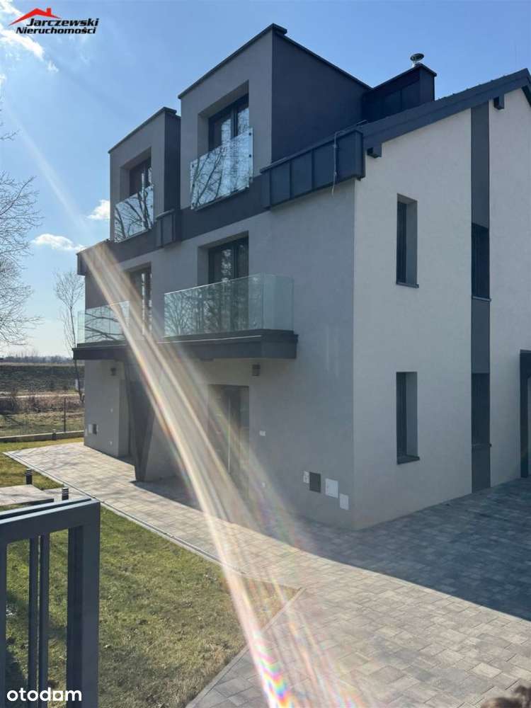 Dom bliźniak w kameralnej inwestycji na Bielanach-3