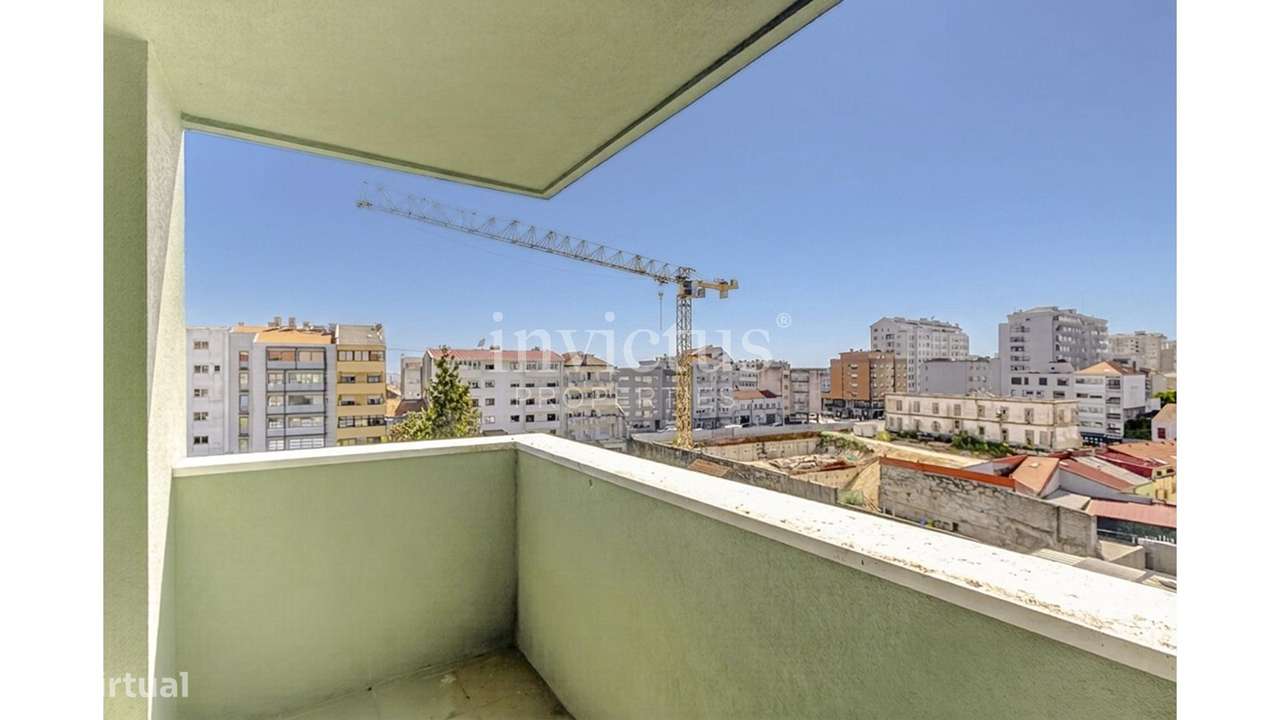 Apartamento T4 na Constituição-19
