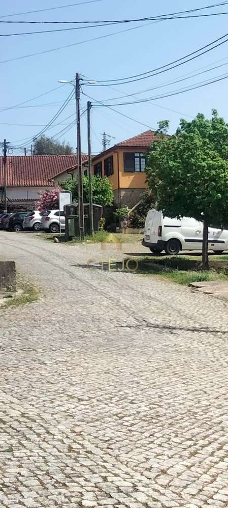 MORADIA  Á VENDA LUGAR DE PONTE  SAÕ PEDRO DO SUL-10