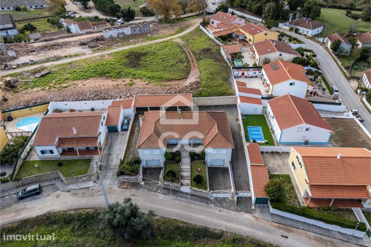 Moradia T4+3 de Prestígio em Vila Nova – Cadaval-56