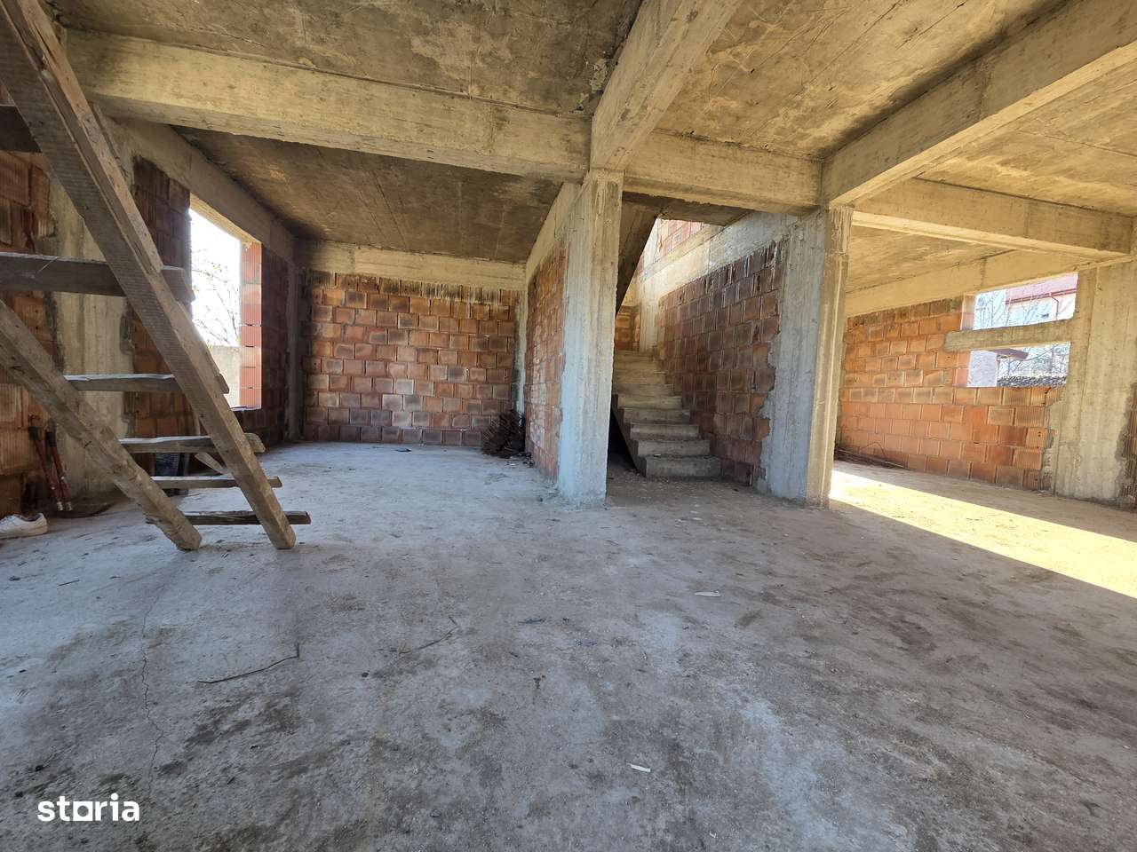 Casă 5 camere luminoasă cu beci & pod mansardabil în Bragadiru central - Imagine principală: 5/16