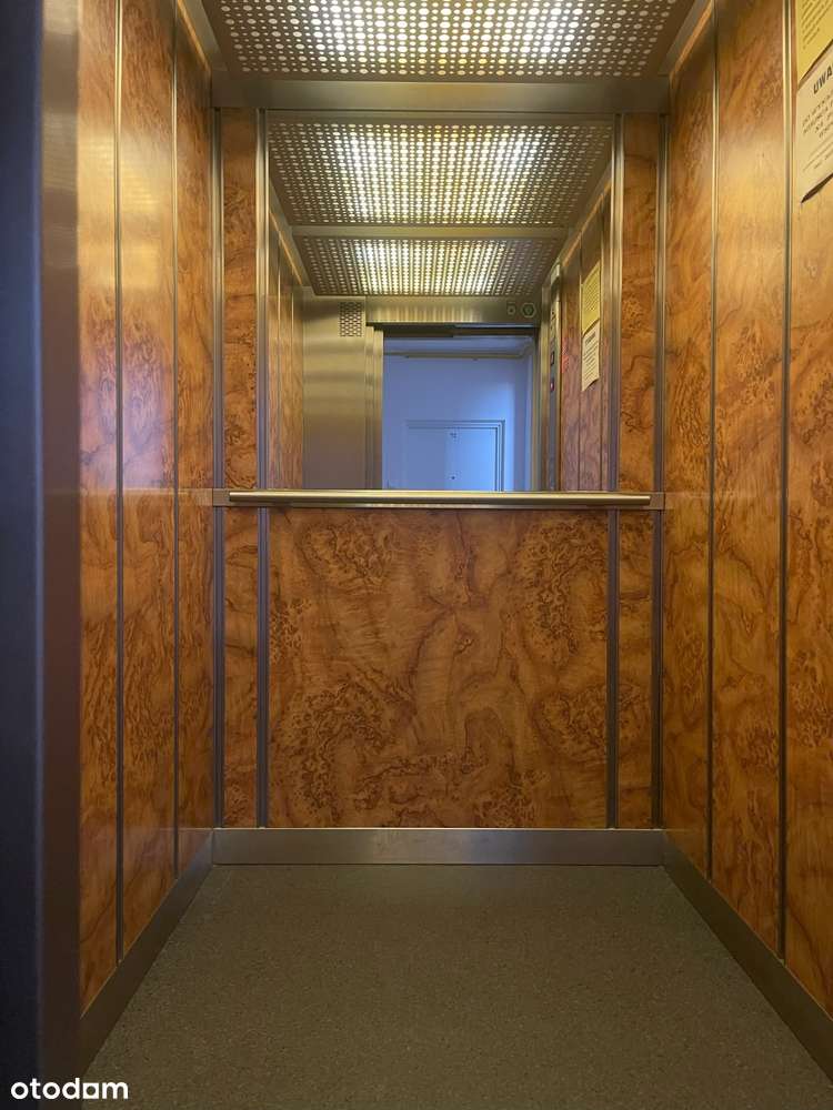 Rozkładowe mieszkanie przy metrze!-12