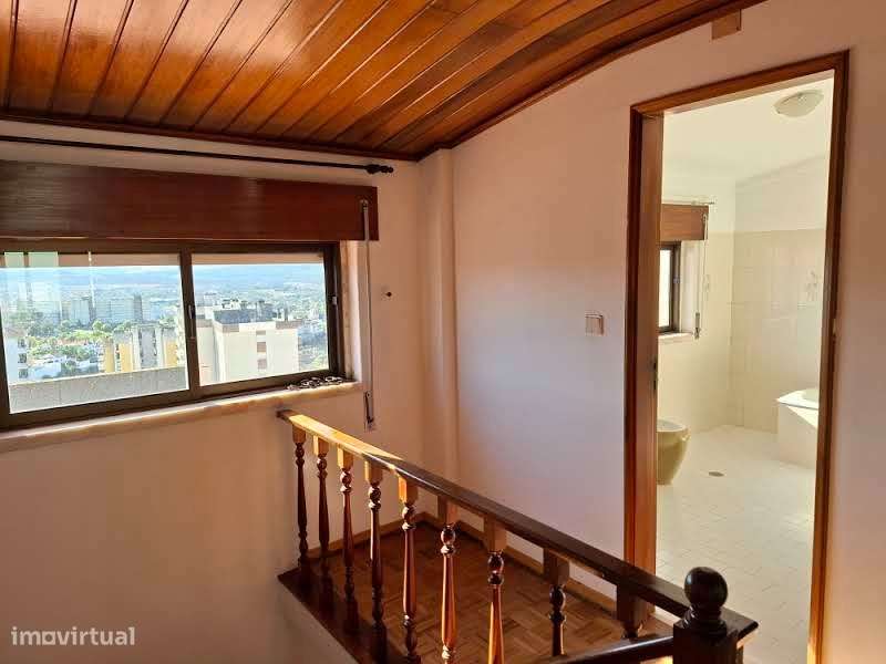 Apartamento T5 DUPLEX Venda-28