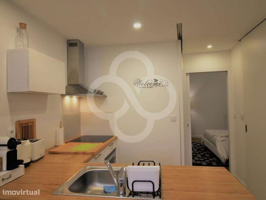 Excelente T1 remodelado e equipado no coração de Santa Catarina em ...-12