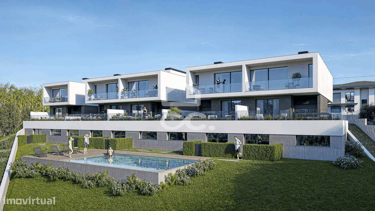 Moradia T4 nova, com jardim e terraço, em condomínio privativo com pis-14