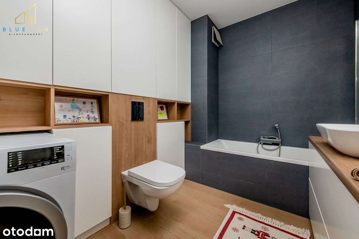 Duży taras. Dodatkowo miejsce postojowe.-12