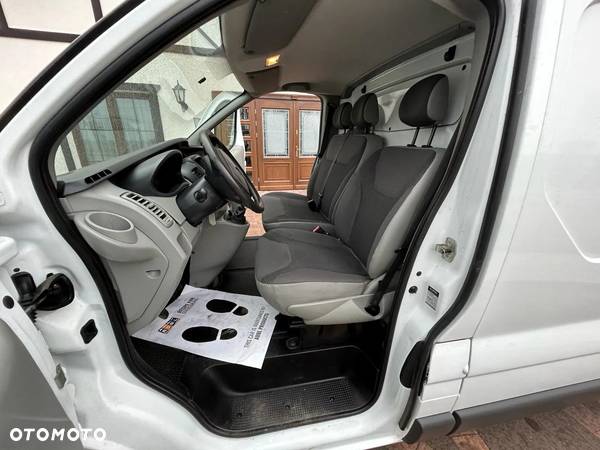 Opel Vivaro - 20