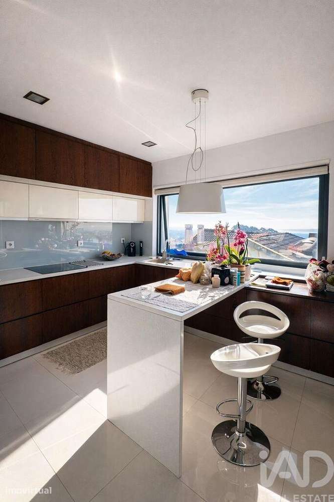 Casa / Villa T3 em Mafamude e Vilar do Paraíso de 207 m2 - Grande imagem: 3/26