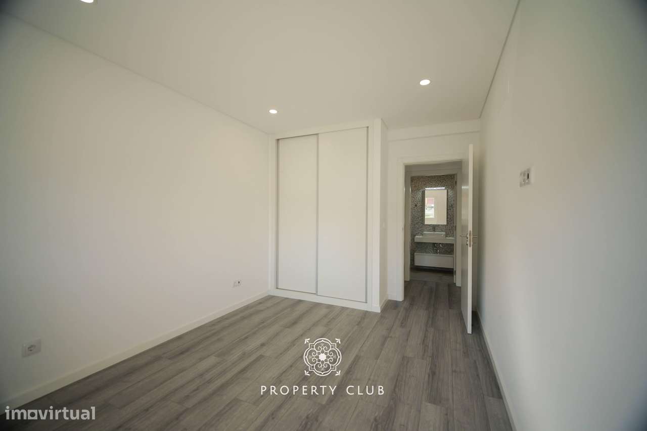 Apartamento T3 semi-novo na Urbanização Val Flores – Pinhal Novo-12