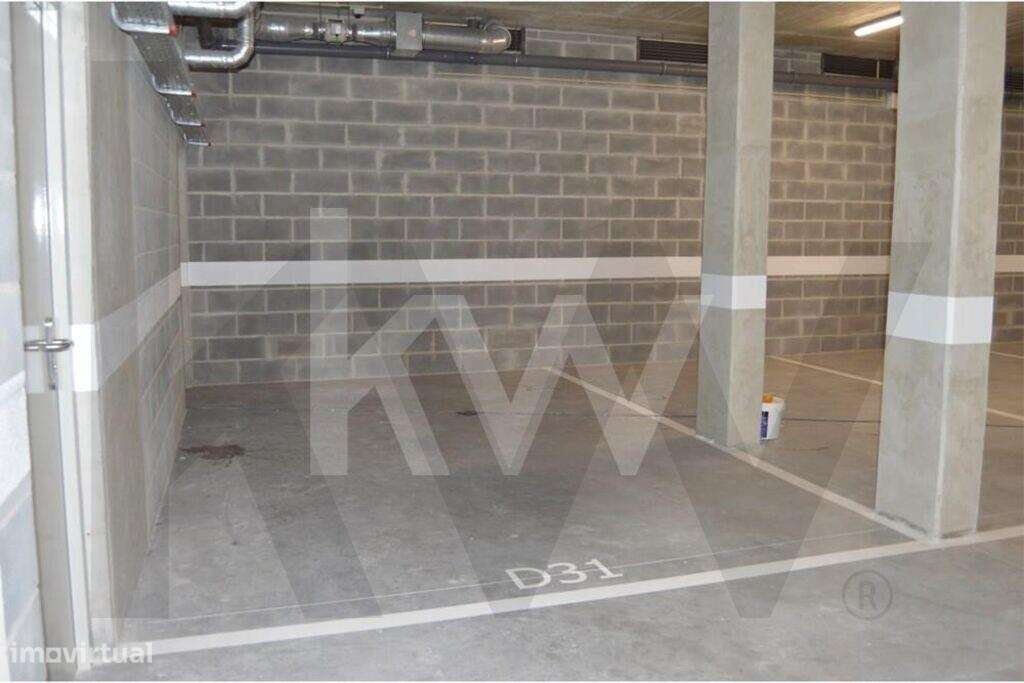 Recuado em Matosinhos Sul - Apartamento T2 de luxo novo (último piso)-10