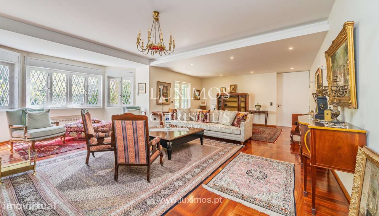 Moradia V6 com jardim para venda no Campo Alegre, no Porto - Grande imagem: 4/42