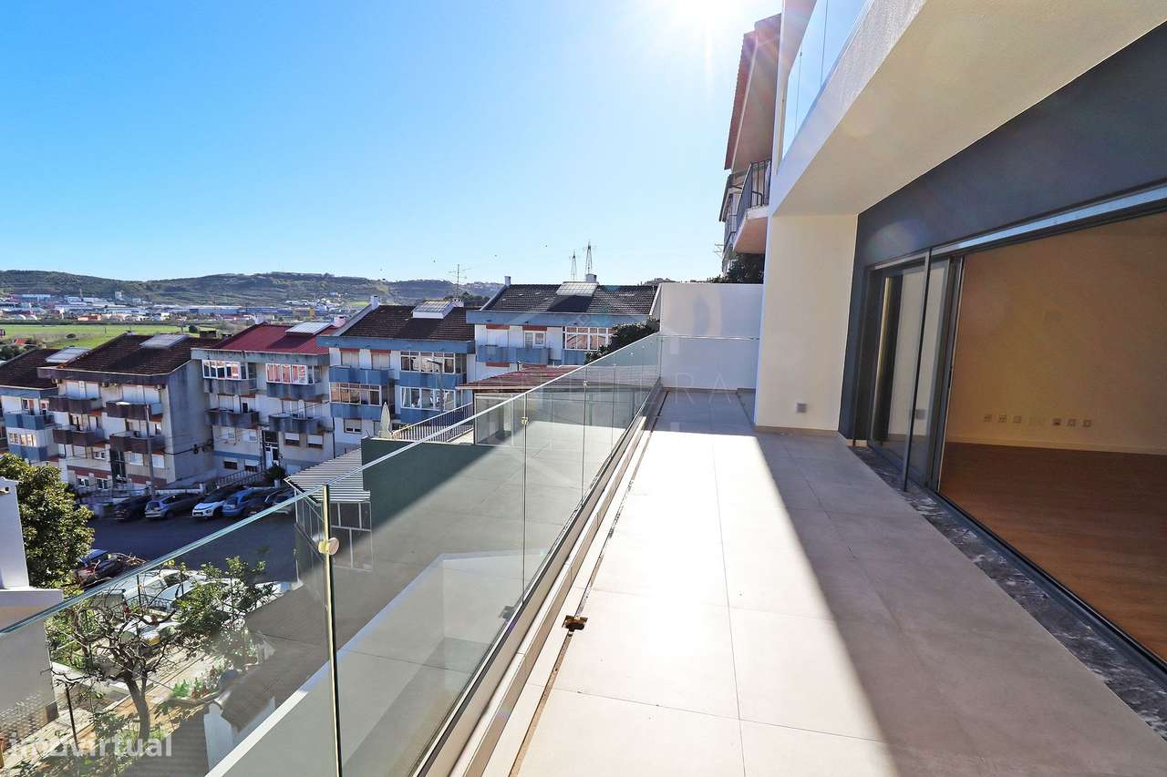Moradia nova T5 + 3 Salas, em Mealhada - Loures-17