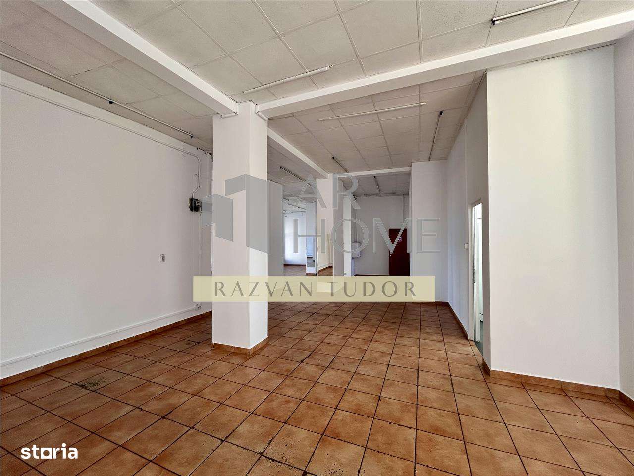 Spatiu comercial , 211mp , ultracentral , Ploiesti - Imagine principală: 5/9