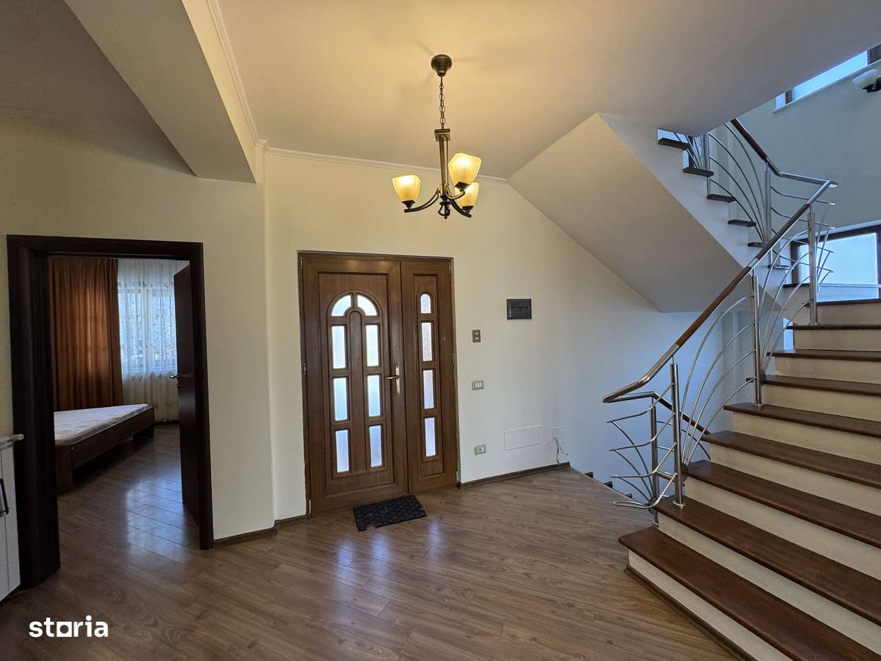 Vila D+P+E cu GARAJ + ANEXA, T=500mp, D=13m, zona Steaua-13