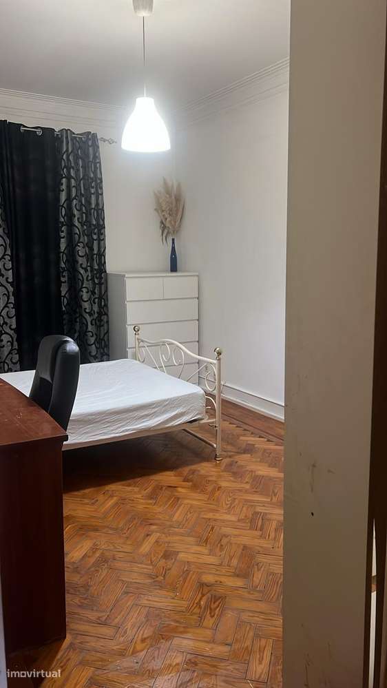 Quarto confortável com todos os eletrodomésticos em Alvalade - Grande imagem: 4/11