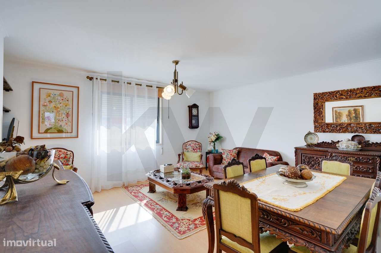 Apartamento T4 – 125m2, Arrecadação e 2 Lugares de Estacionamento | Sa - Grande imagem: 4/36