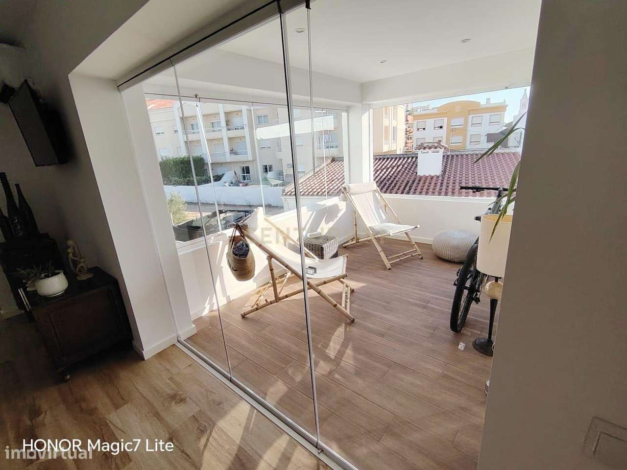 Apartamento Renovado em Quarteira com Vista Panorâmica - Grande imagem: 2/17