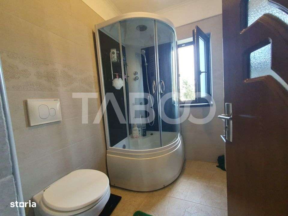 Casa 5 camere 3 bai 2 terase garaj magazie de vanzare 180 mp utili-16