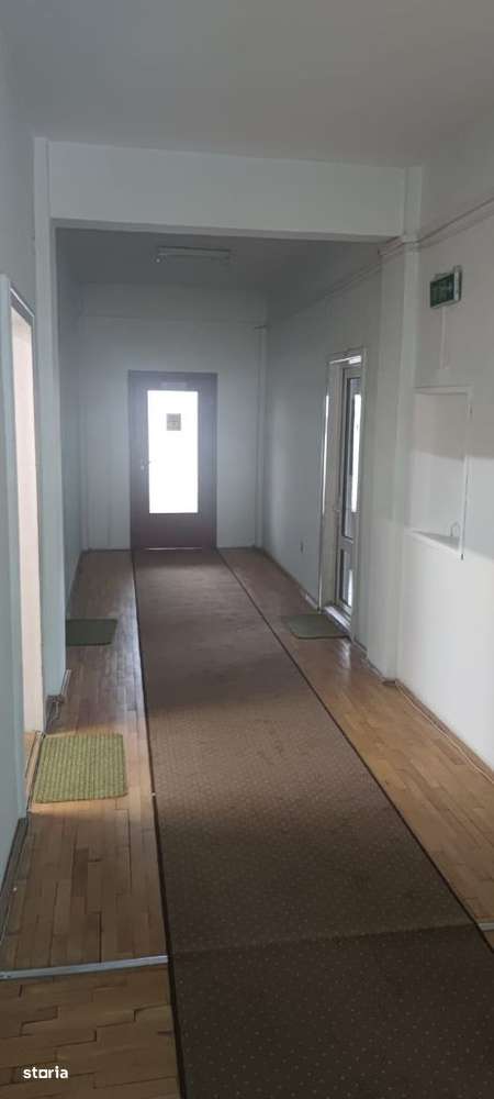 Cladire de birouri situata in zona centrala din ORADEA-4