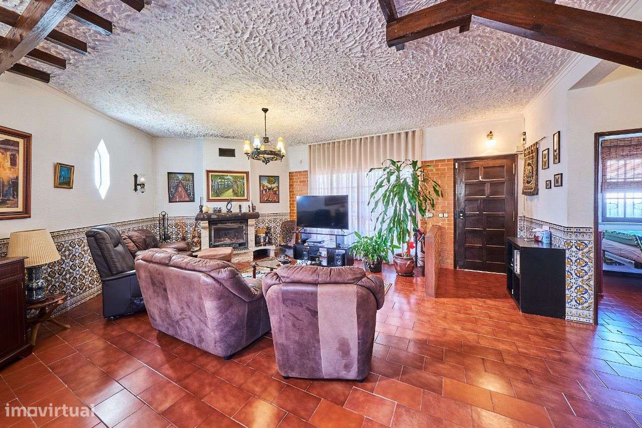 Moradia T5 com Piscina e Condomínio Fechado - Grande imagem: 5/43