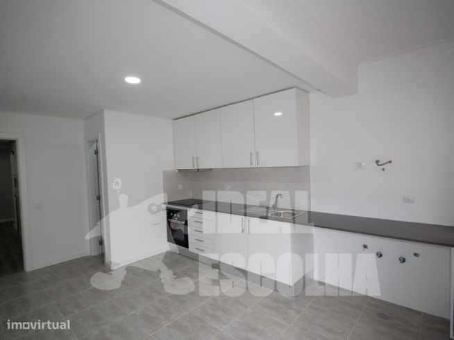 T3 AMORA 275 000€
TOTALMENTE RENOVADO.-2
