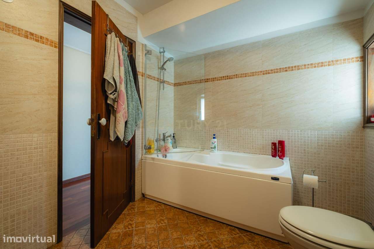 Excelente moradia T3 situada em São Pedro da Cova, Gondomar-11