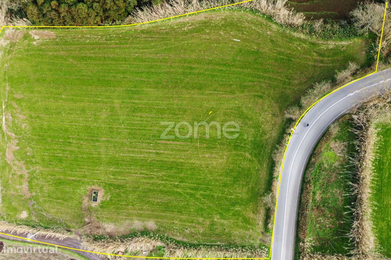 Terreno Rústico com Vista Panorâmica nos Mosteiros - Grande imagem: 1/17