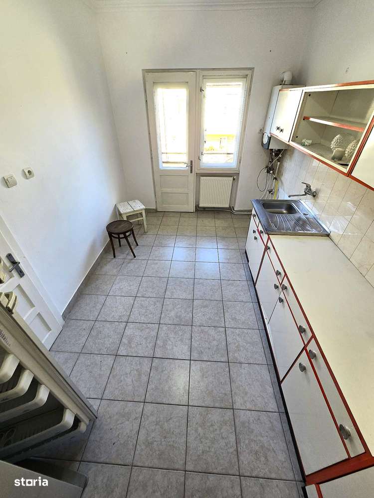 Apartament 3 camere, garaj si teren – Str. Simion Barnutiu nr. 3, Et 1-8