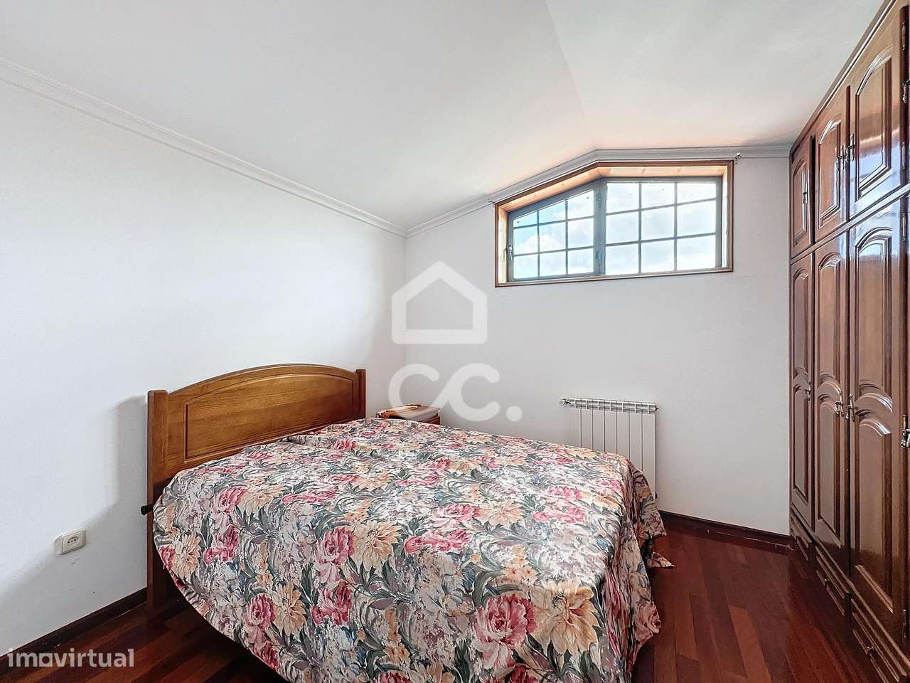 Moradia V3, a escassos minutos do centro da cidade, com espaço exterio - Grande imagem: 5/27