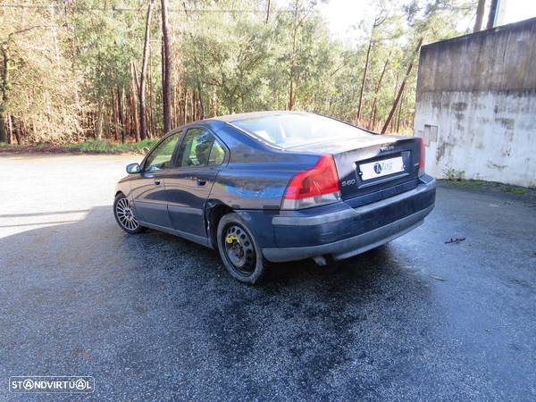 Volvo S60 2.4 D (163cv) de 2004  - Peças Usadas (8120) - 3