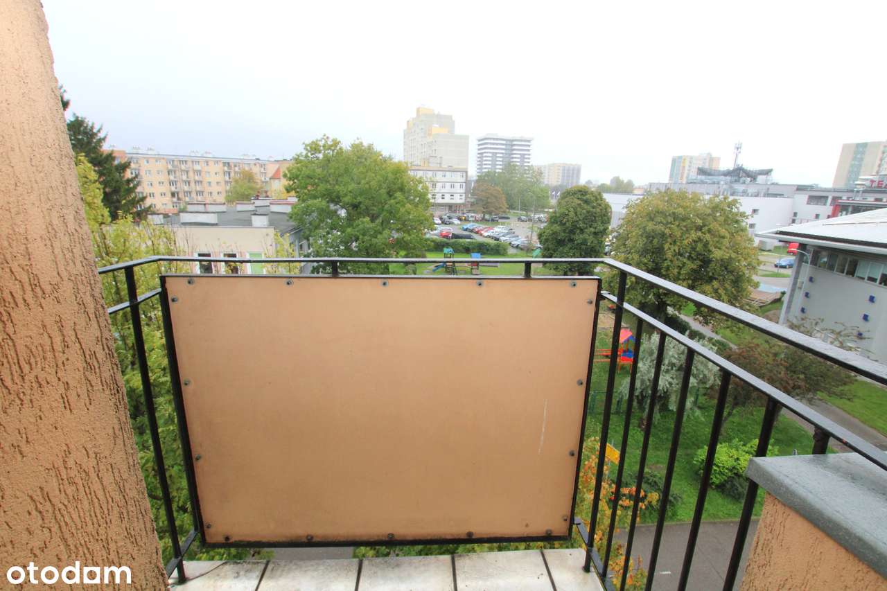 3-pokojowe **mieszkanie do remontu** w centrum miasta ul. Robotnicza-5