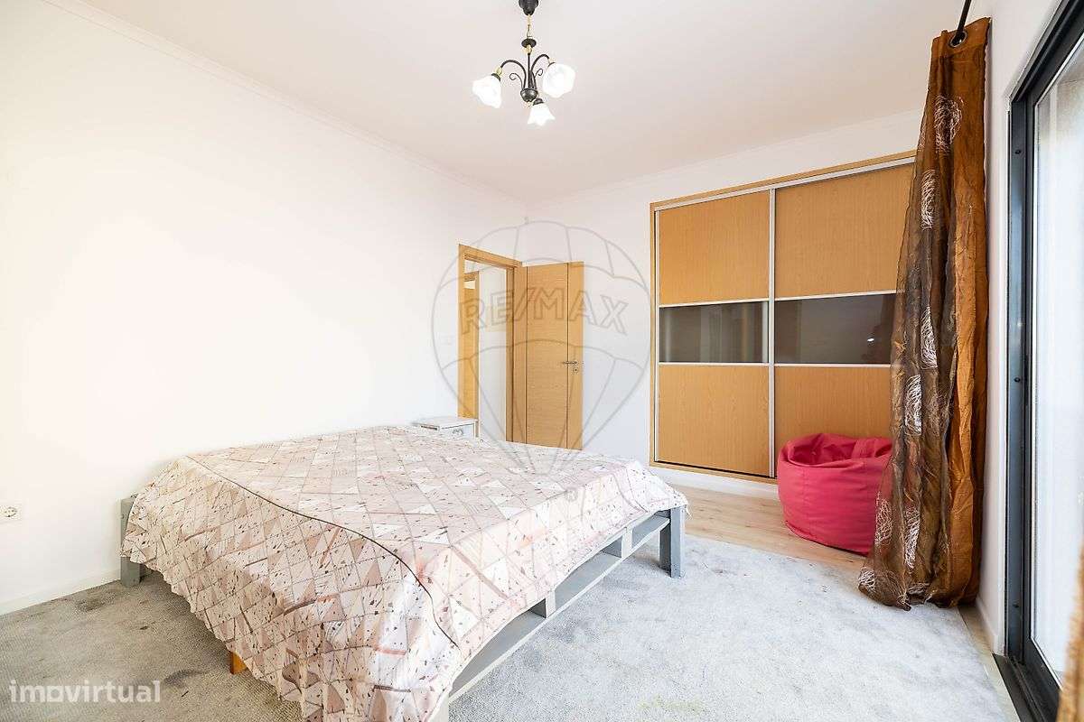 Moradia T5 para venda-17