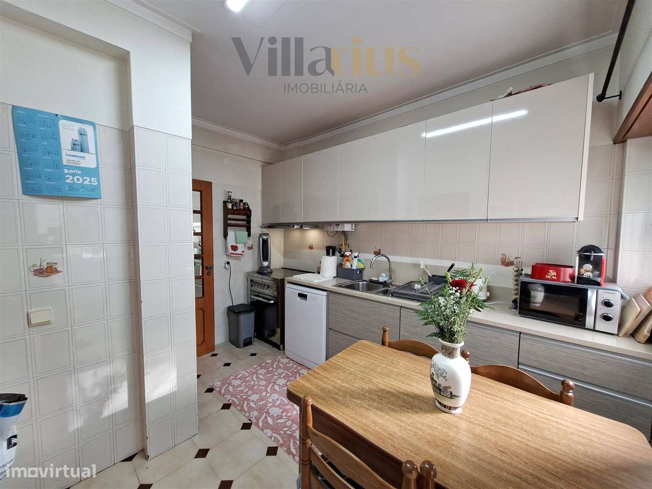 Apartamento T3 no Rés do Chão com Arrecadação – Tomar-1