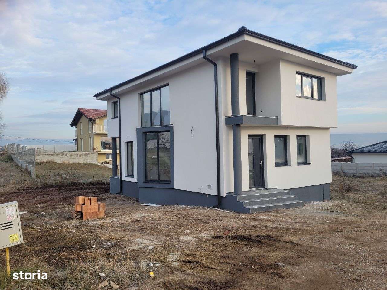 Casa semifinisata cu utilitati - Imagine principală: 4/10