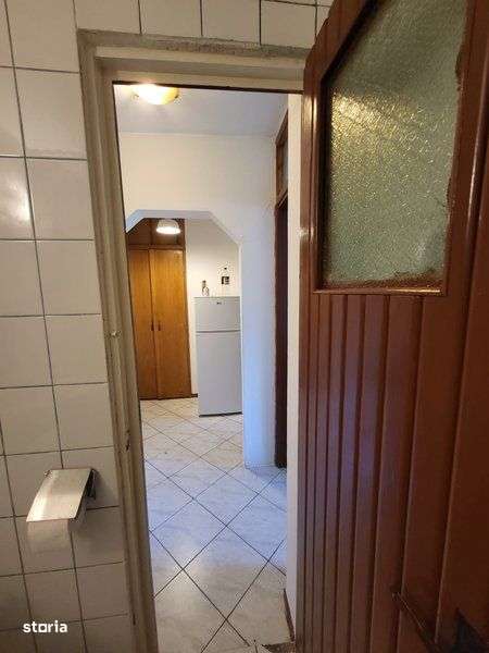 Drumul Taberei,Ghencea,str Vladeasa,et 4/10, Decomandata,Bloc 1982 - Imagine principală: 5/9