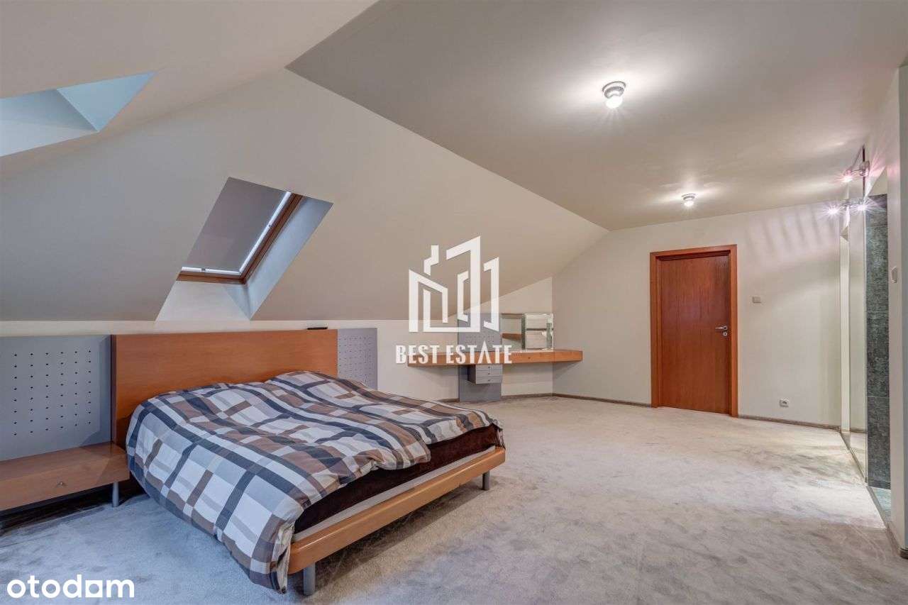 Przestronny Dom Blisko Centrum-15