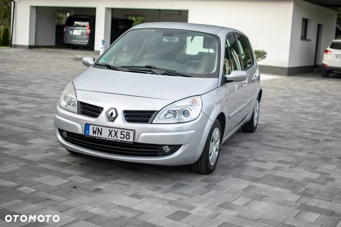 Renault Scenic - 28