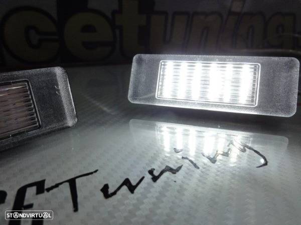 Suporte De Lâmpada De Matricula Com Led Branco Peugeot 106, 1007, 207, 308, 406, 407, 508, 607, 806, 4008, 5008, RCZ, Expert308 CC, 2008, 3008, Citroen Berlingo, C2, C3, C3 Pluriel, C4, C5, C6, C8 - 20