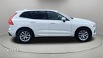 Volvo XC 60 B4 B Momentum - 8